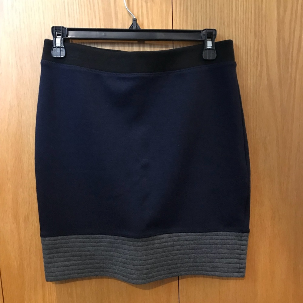 Simply Vera Wang Stretchy Pencil Skirt